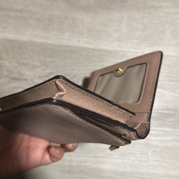 Michael kors short wallet - Picture 4 of 5